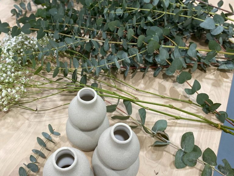 Flor natural de temporada incluida en nuestros eventos