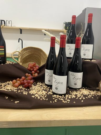 Presentación de vinos para evento experiencial