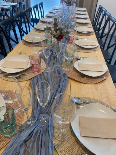 Salón decorado para una celebración familiar de 60 cumpleaños