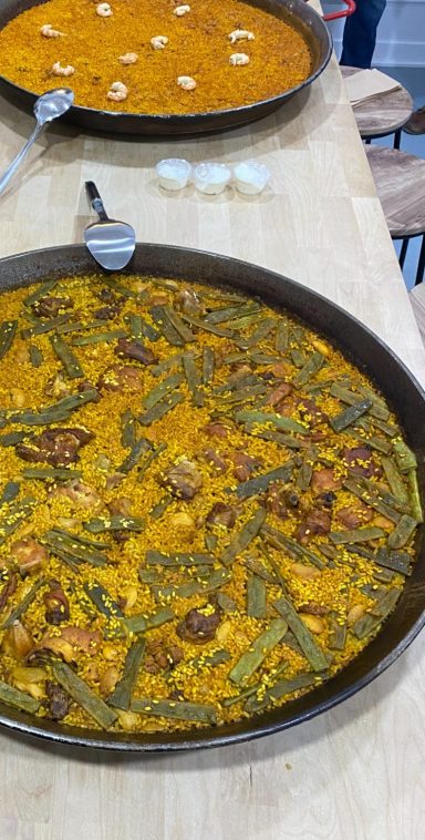 Paella y menú cerrado para grupos de Navidad en Valencia