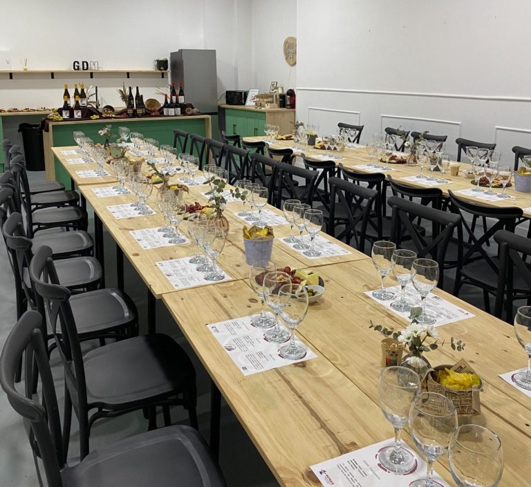 Salón para degustaciones y catas de vino, formaciones y empresas
