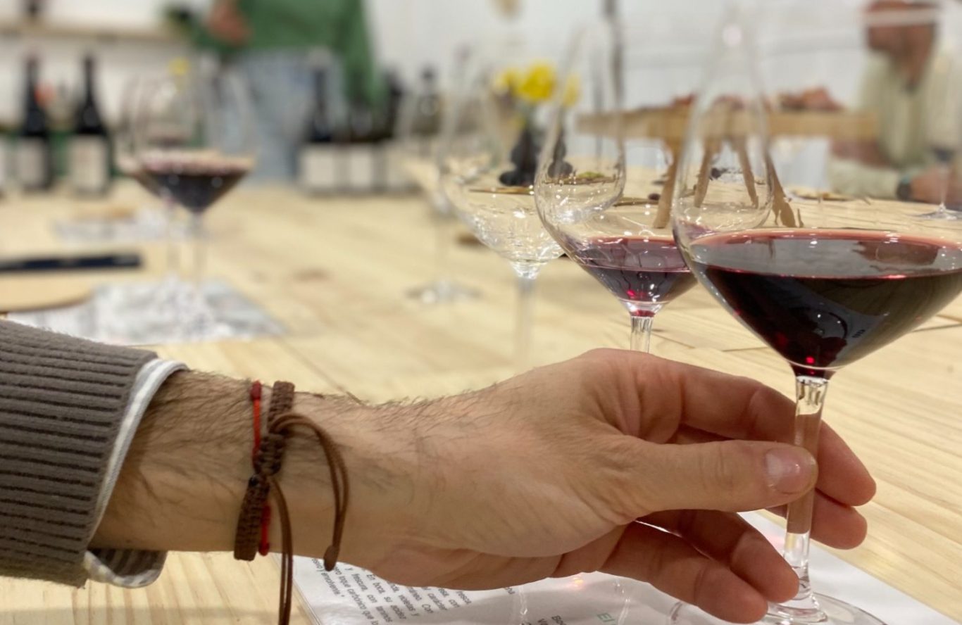 Catas de vino privadas para grupos en Valencia