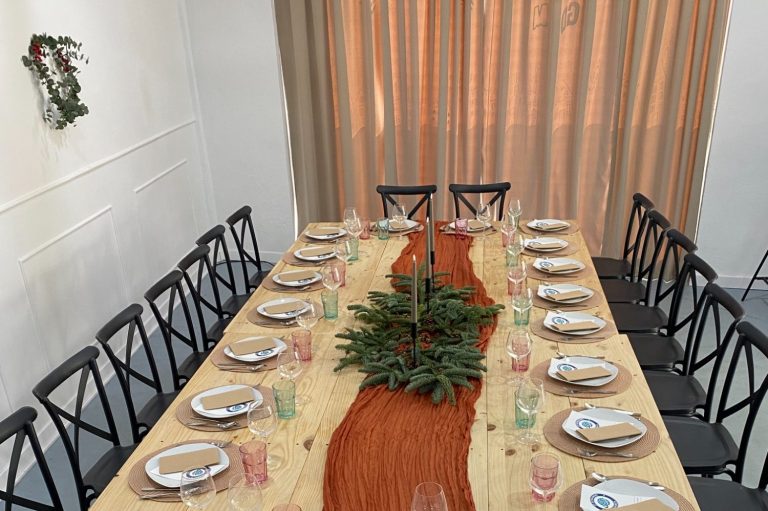 Alquiler de salón para amigo invisible en Valencia salón para amigo invisible en Valencia