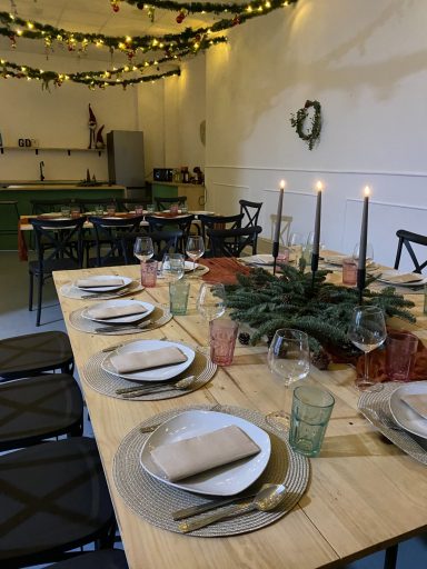 Adaptación del espacio para evento Navideño